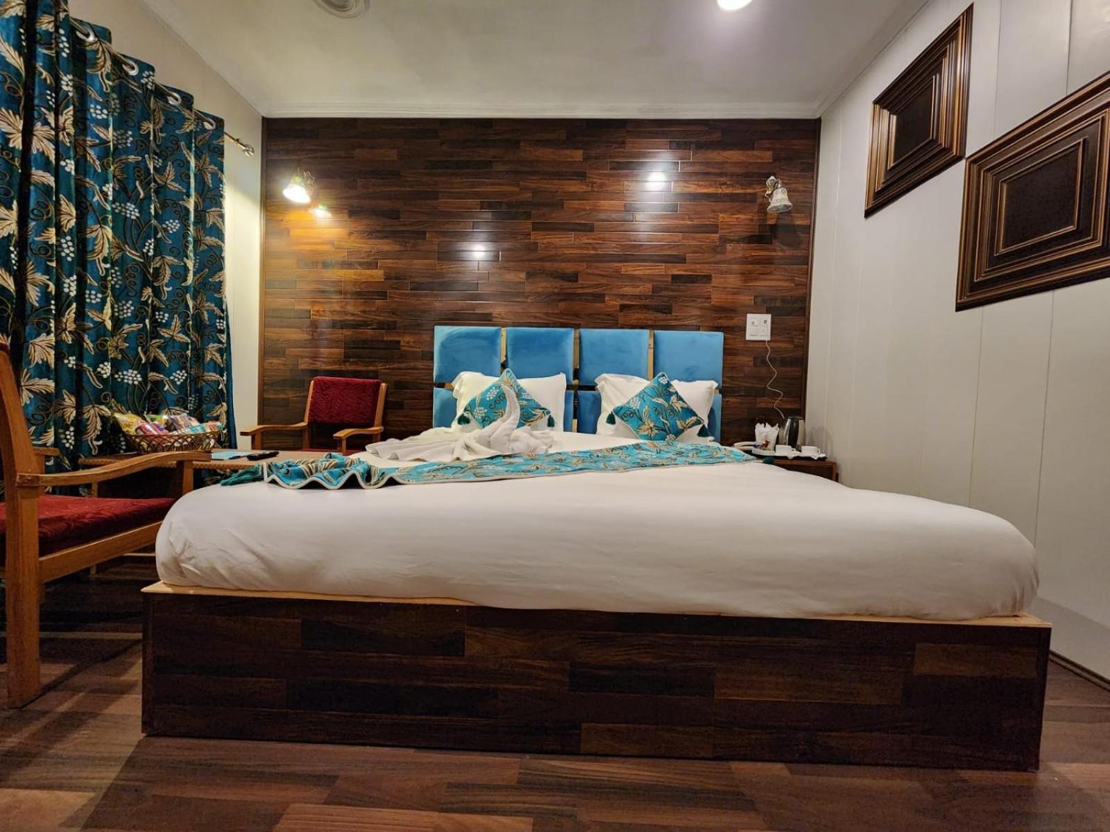 Srinagar Group Of Hotels Exterior foto